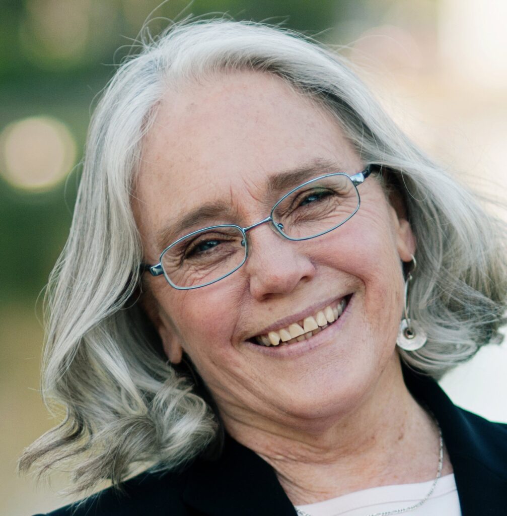 Headshot of author Maddie Day/Edith Maxwell